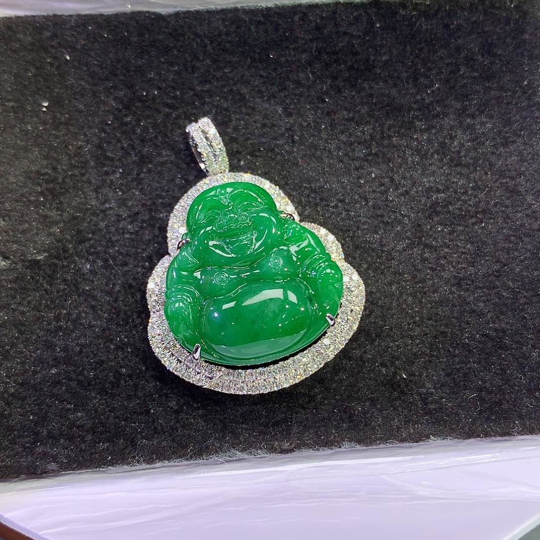 翡翠18K金镶嵌吊坠(赠链)