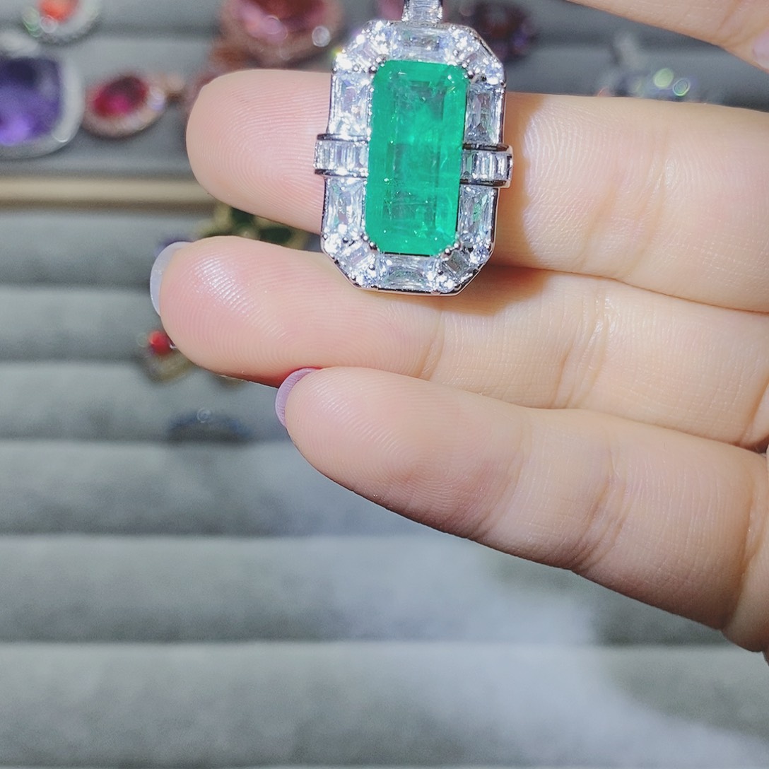 【闪购商品】托帕石耳饰银S925镶嵌