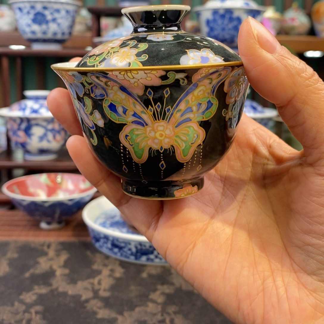 手工陶瓷釉下幻彩蝴蝶盖碗