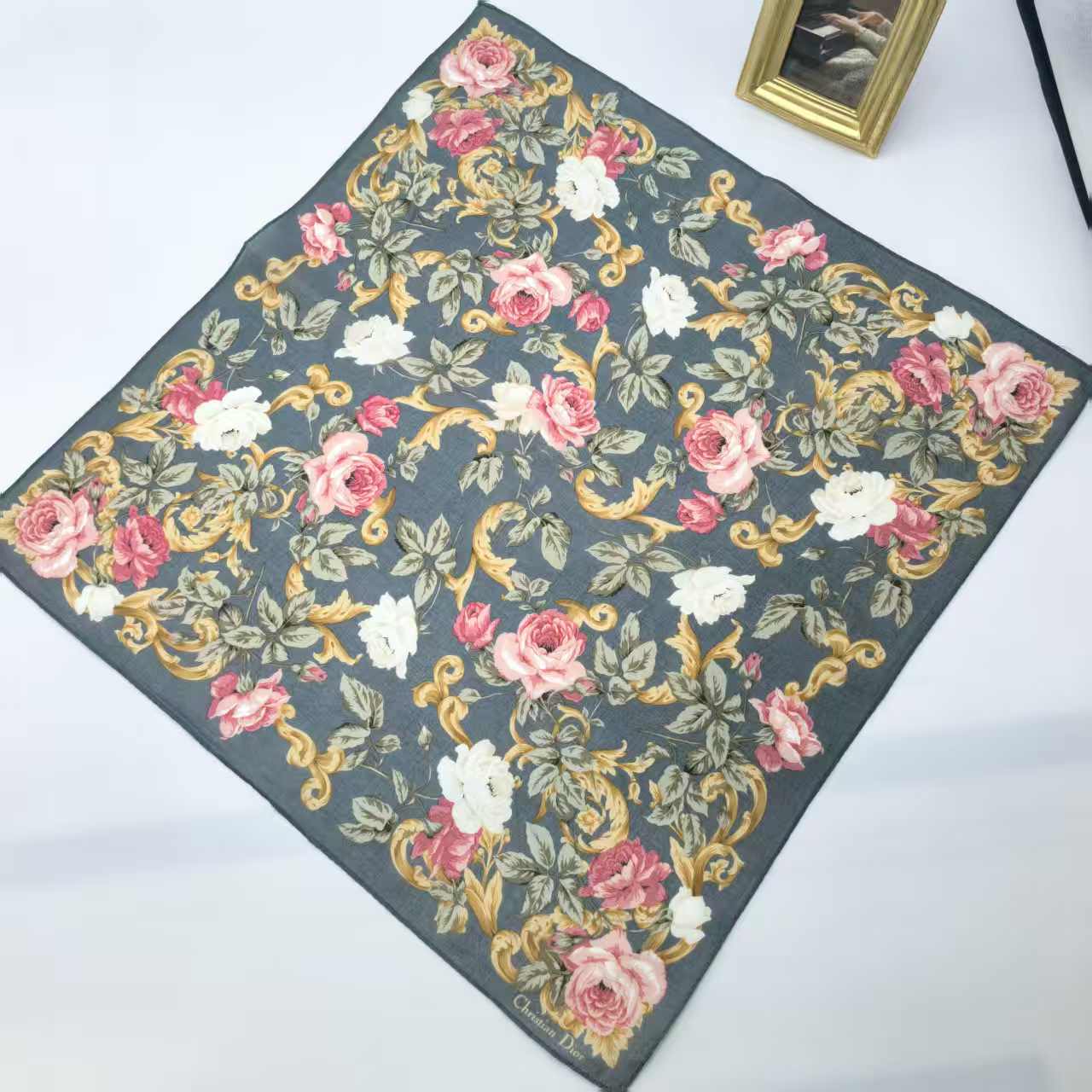95新 DIOR/迪奥 海囤/迪奥/丝巾/yy09832