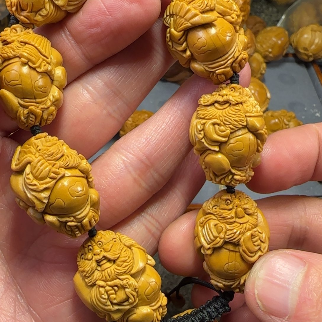 橄榄核吊坠钟馗呀呀