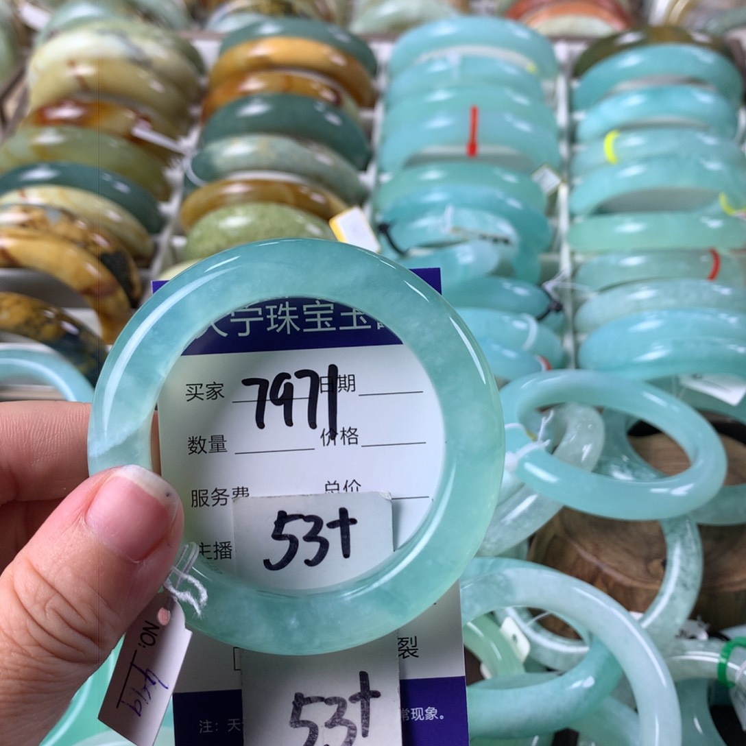 蛇纹石玉手镯未镶嵌7971