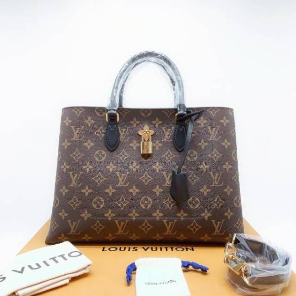 路易威登/包包/99新/35*23*13，18年带芯片/C213511601