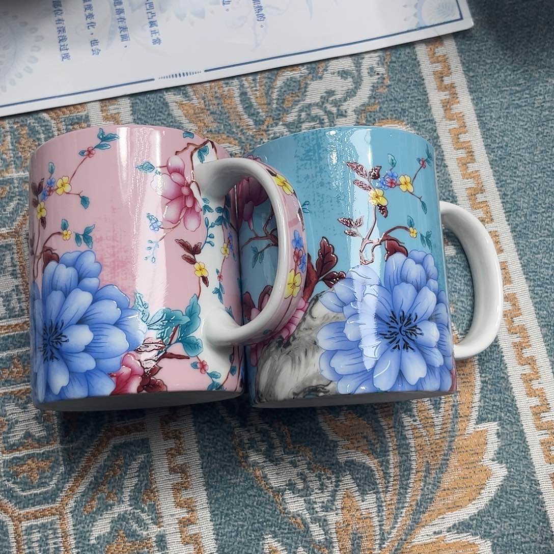 瓷片杯子二个哇塞