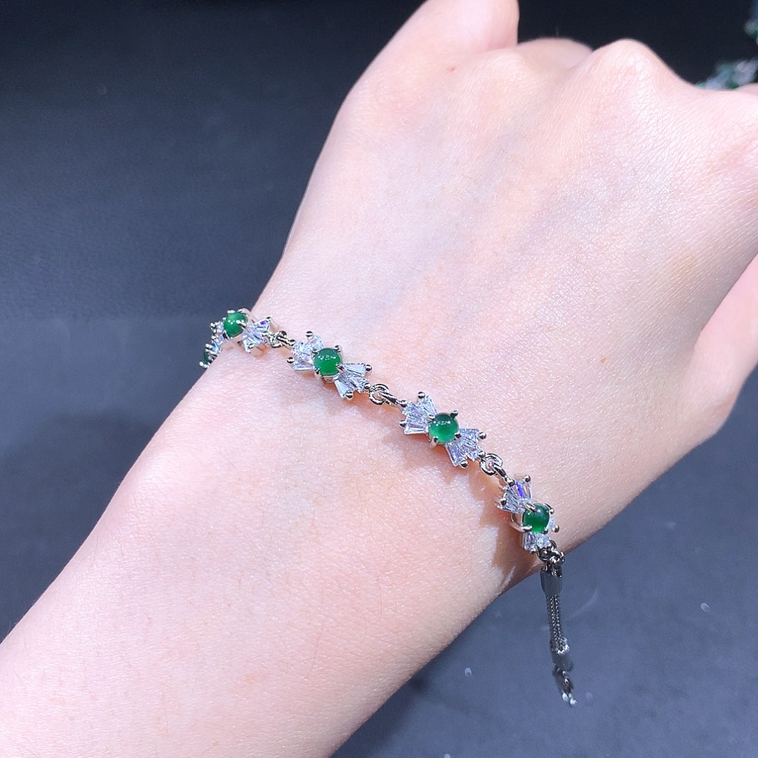 未镶嵌戒指翡翠翡翠