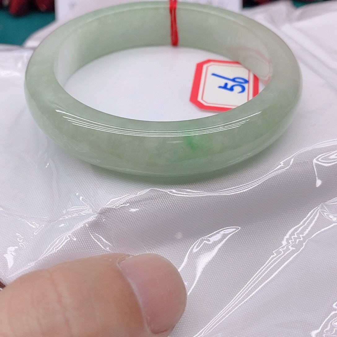 翡翠手镯未镶嵌5666666666