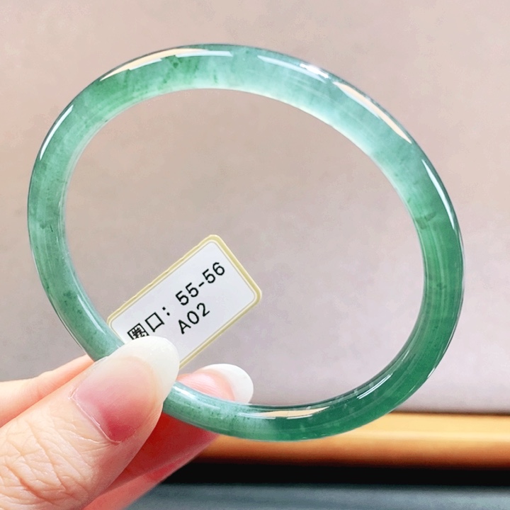 翡翠未镶嵌手镯翡翠手镯18