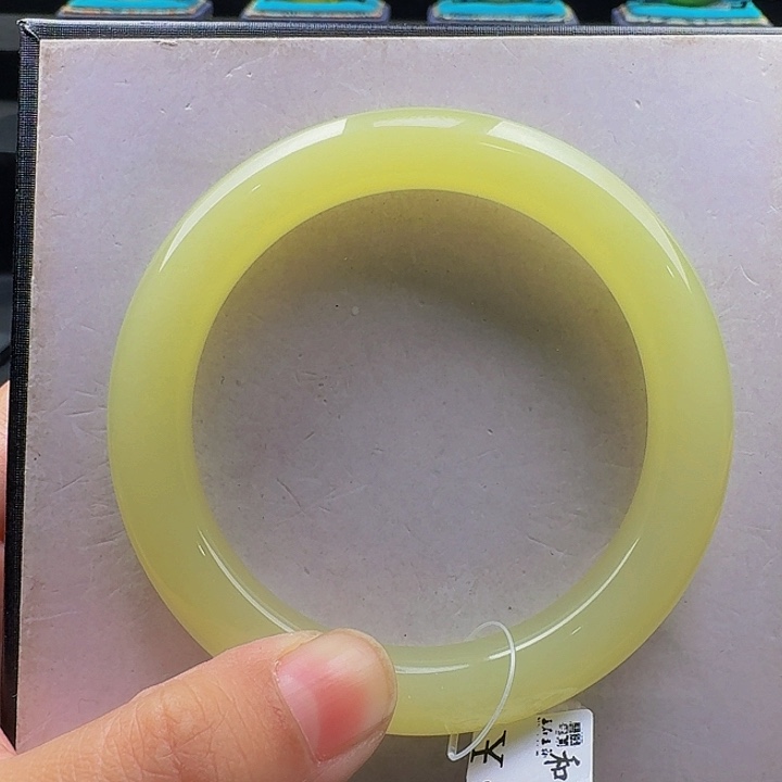 未镶嵌手镯和田玉55.3无包容！