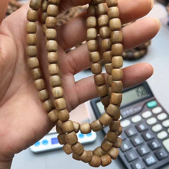 沉香沉香碎屑黄油格08mm鼓珠多圈，多样性发一