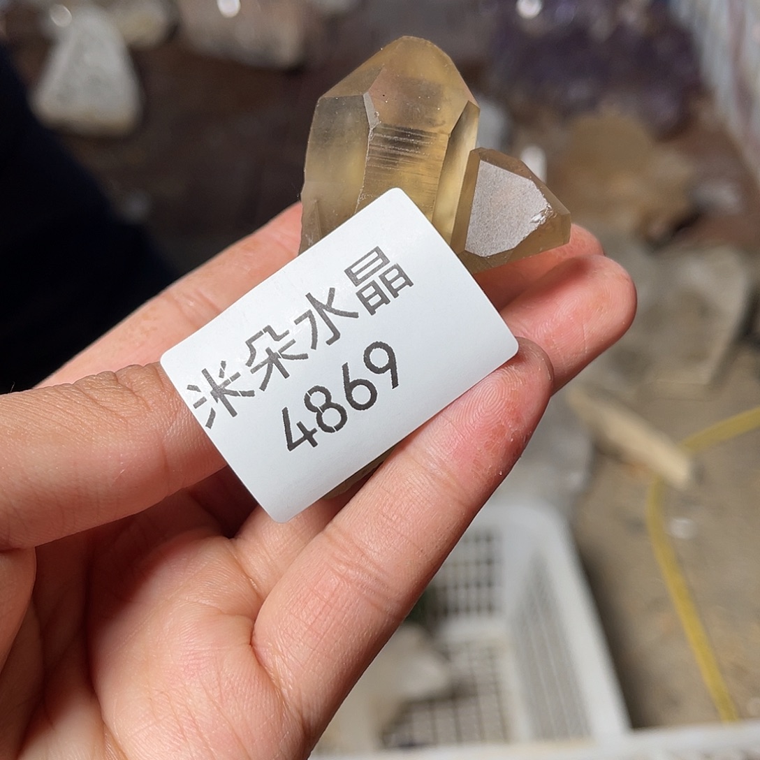 羽***未镶嵌珠宝半成品水晶