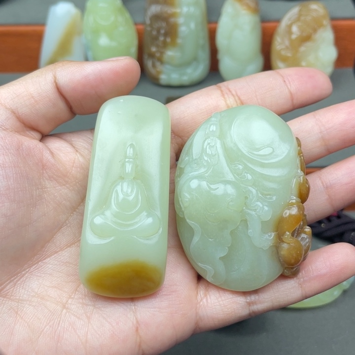 和田玉未镶嵌挂件