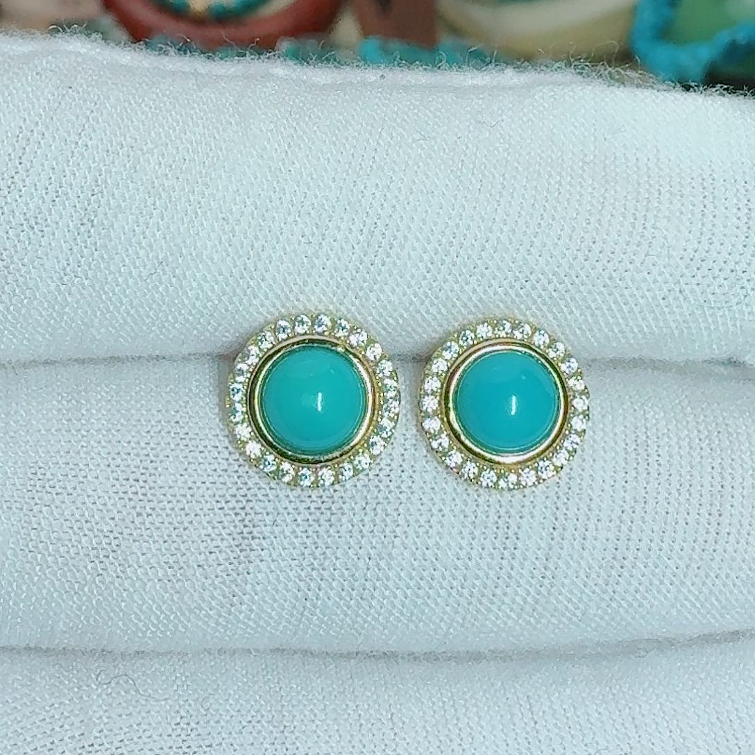 绿松石未镶嵌珠宝奇石