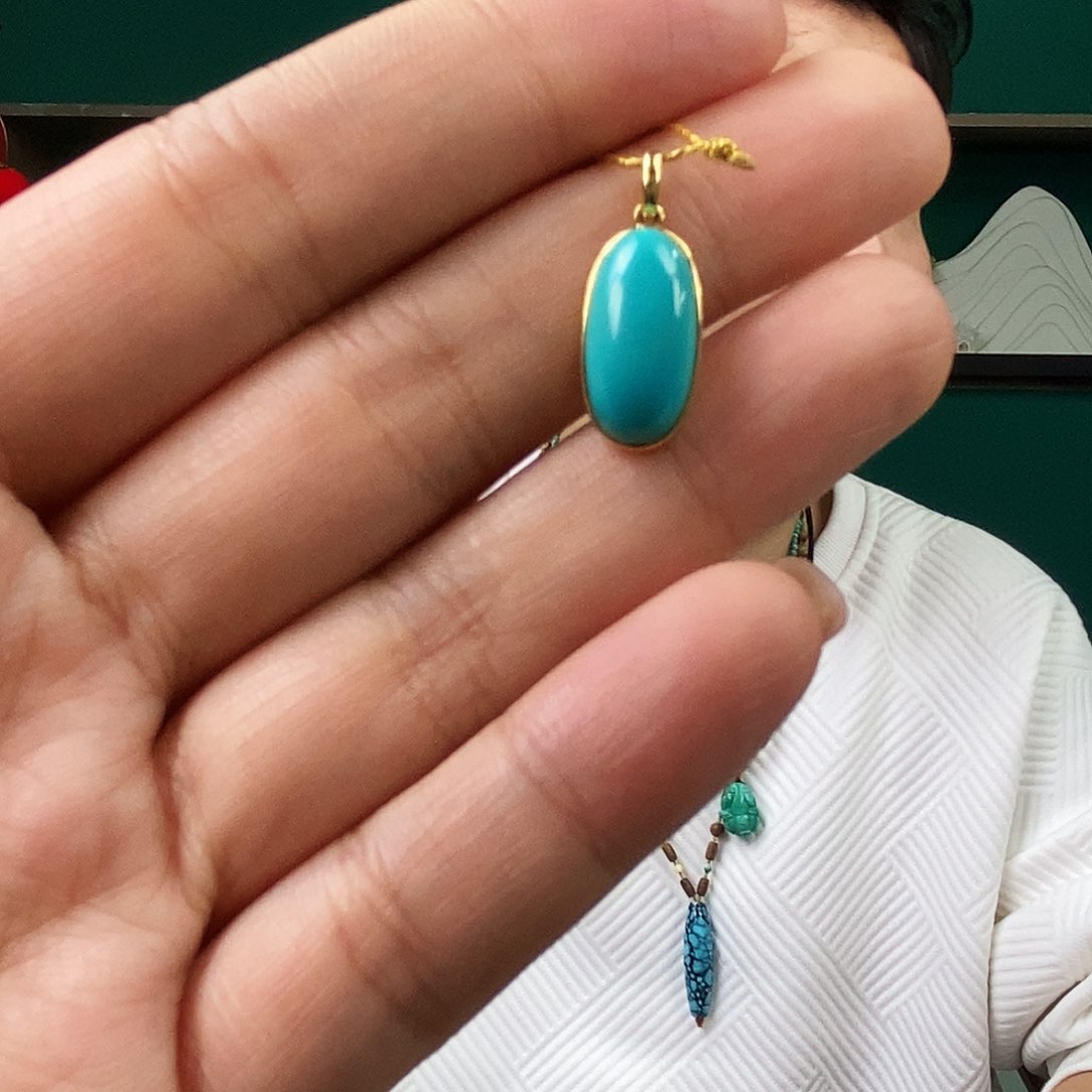 18K金镶嵌绿松石珠宝奇石