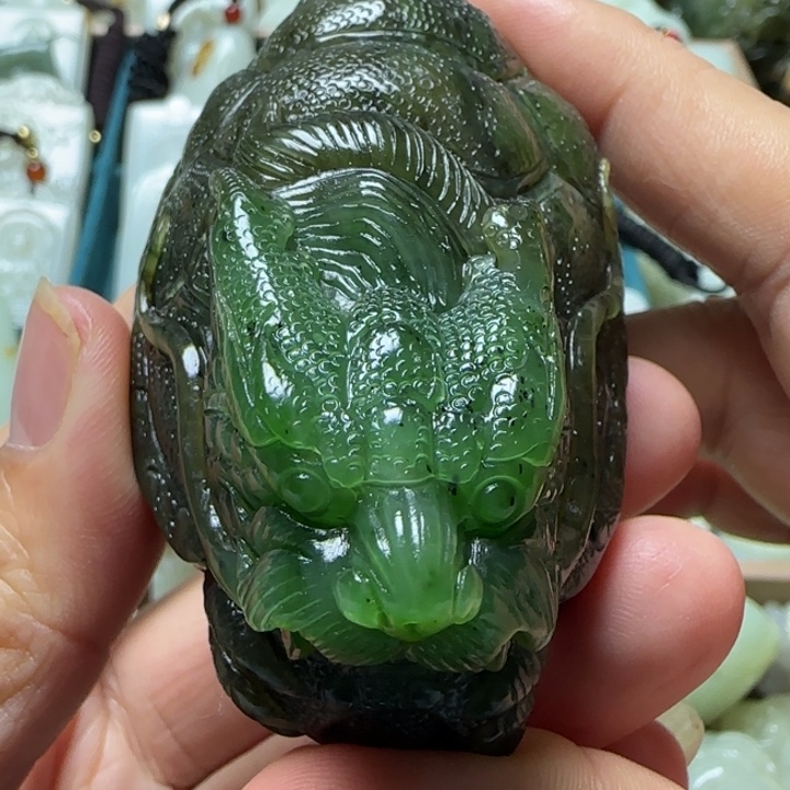 和田玉（糖玉）未镶嵌颈饰