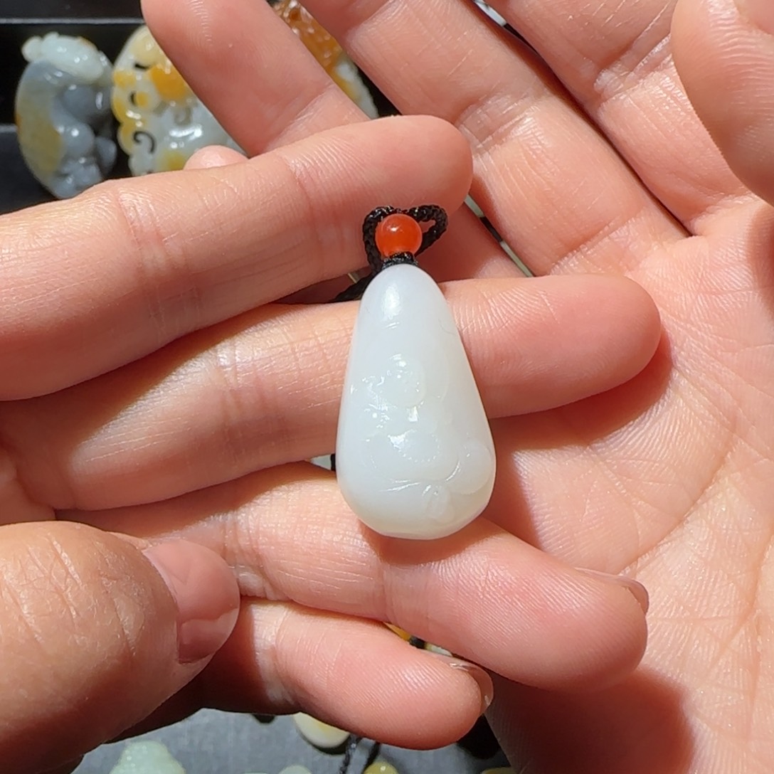 和田玉颈饰未镶嵌M***.