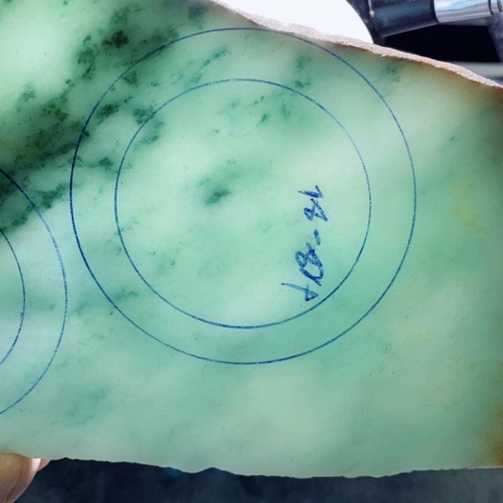 定制翡翠正圈未镶嵌小**梨