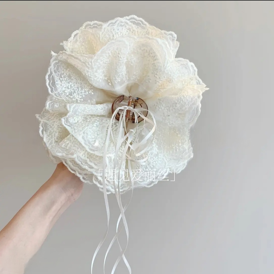 「遇见爱丽丝」四层蕾丝芭蕾优雅刺绣抓夹新款百搭后脑勺鲨鱼夹发夹