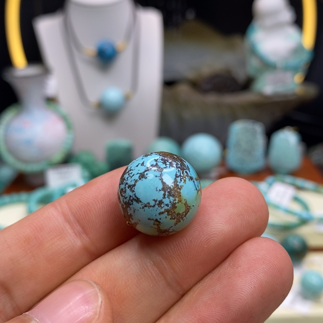 绿松石未镶嵌珠宝奇石17.7