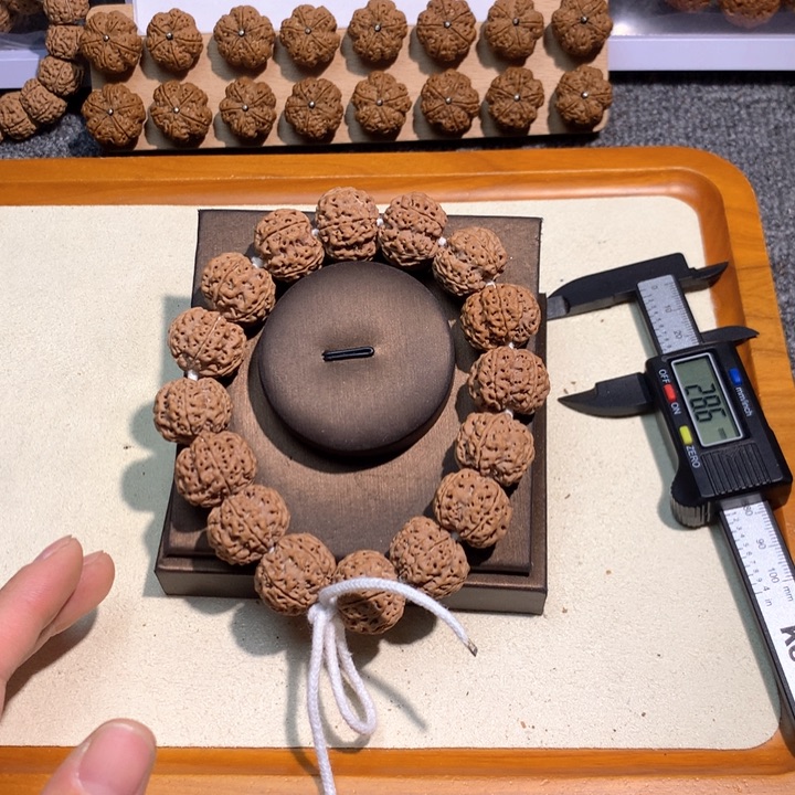 吊坠金刚菩提36号 20蜂窝梅花