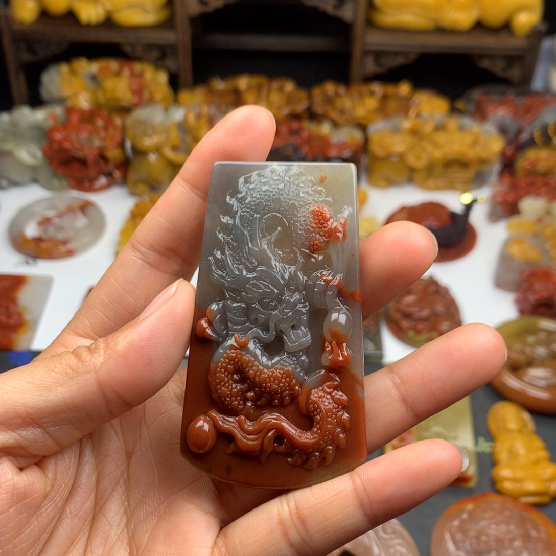 石英质玉（黄龙玉）挂件未镶嵌