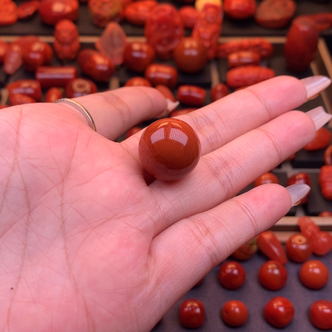 南红玛瑙未镶嵌川料原矿高品圆珠18mm