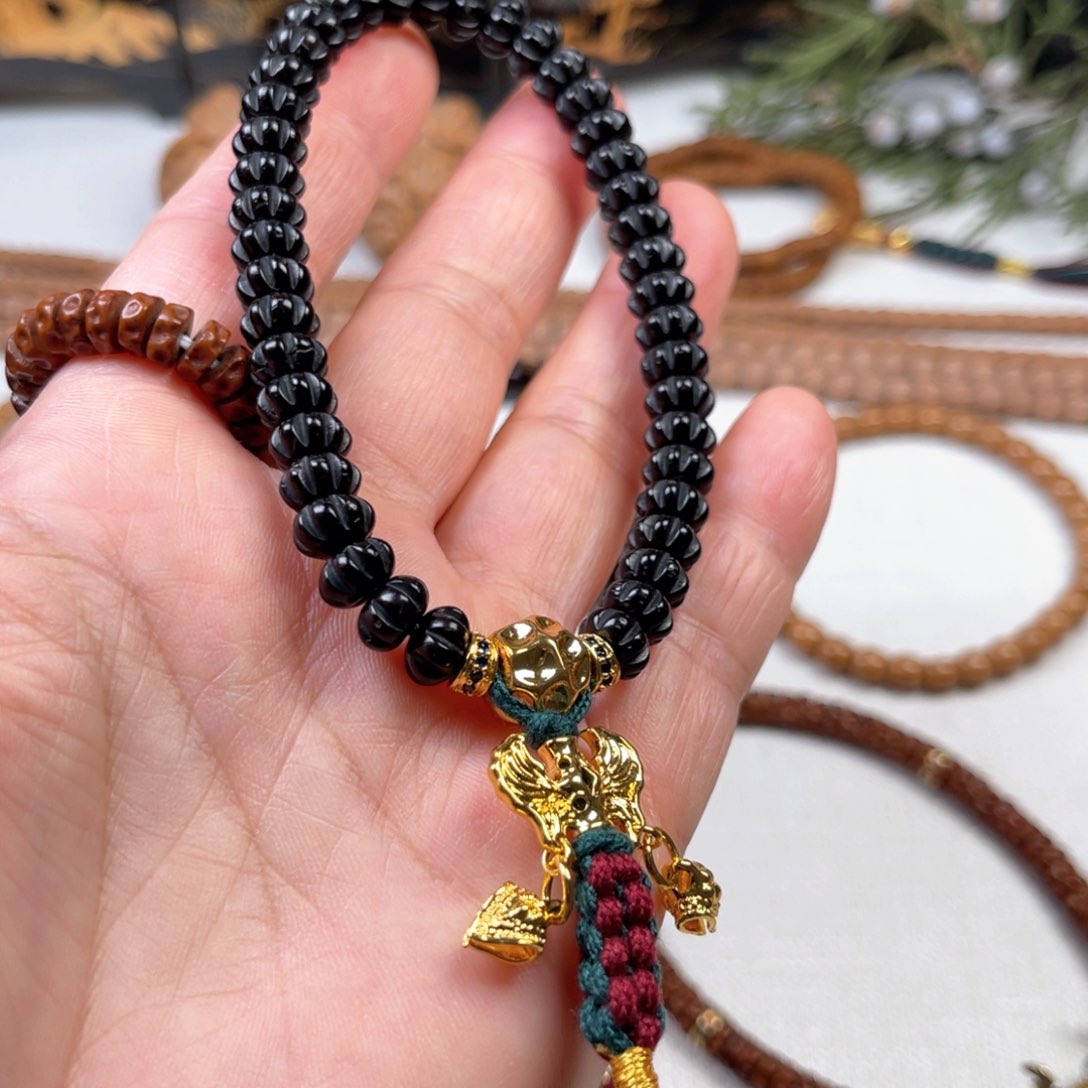 椰蒂吊坠45677889996778