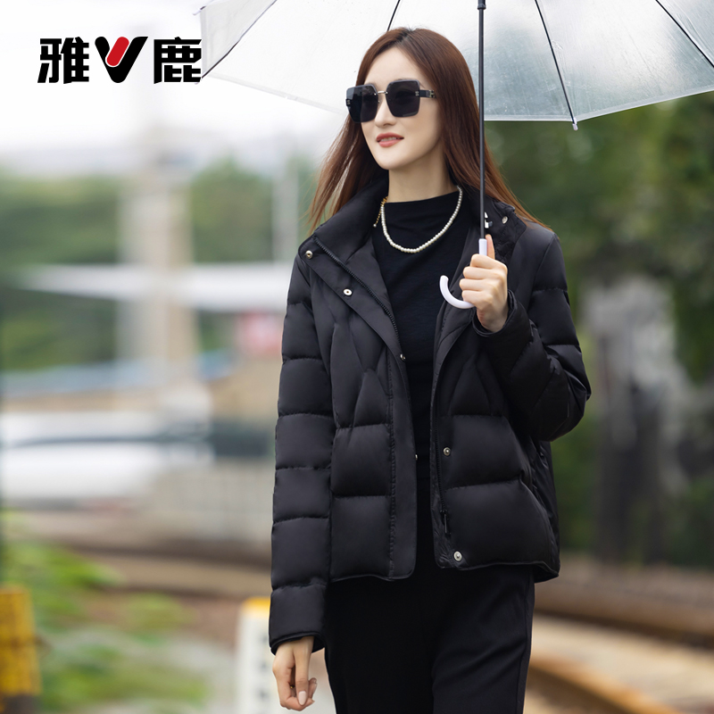 雅鹿2025新款宽松型立领女短款短款女士羽绒服休闲轻薄百搭显瘦