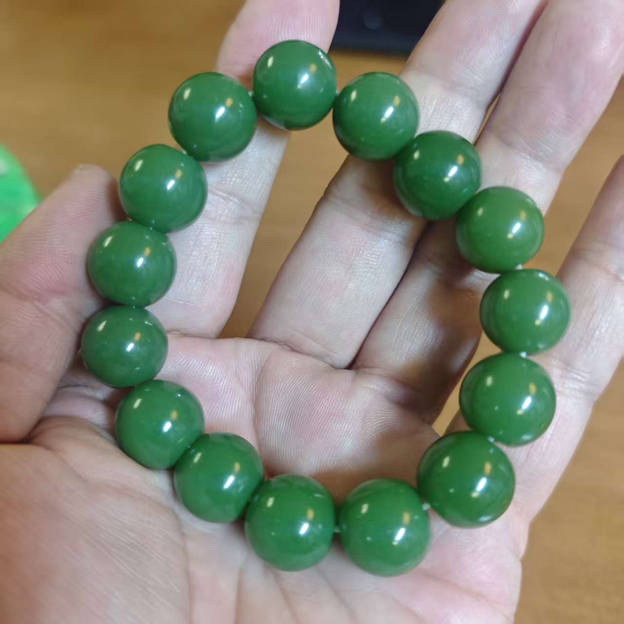 新疆和田玉手串多多来财