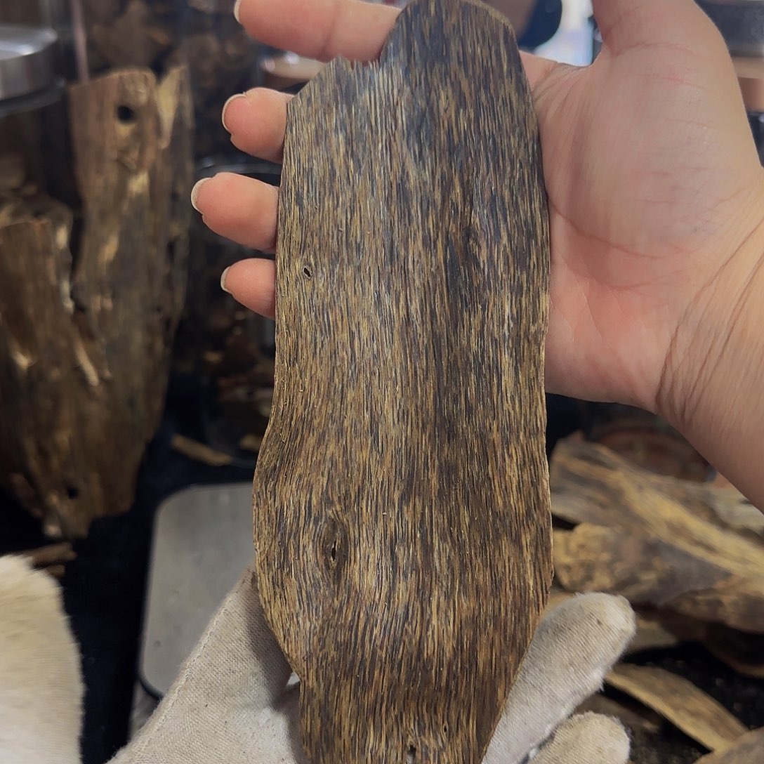 沉香沉香碎屑精品醇化老皮油11.7克