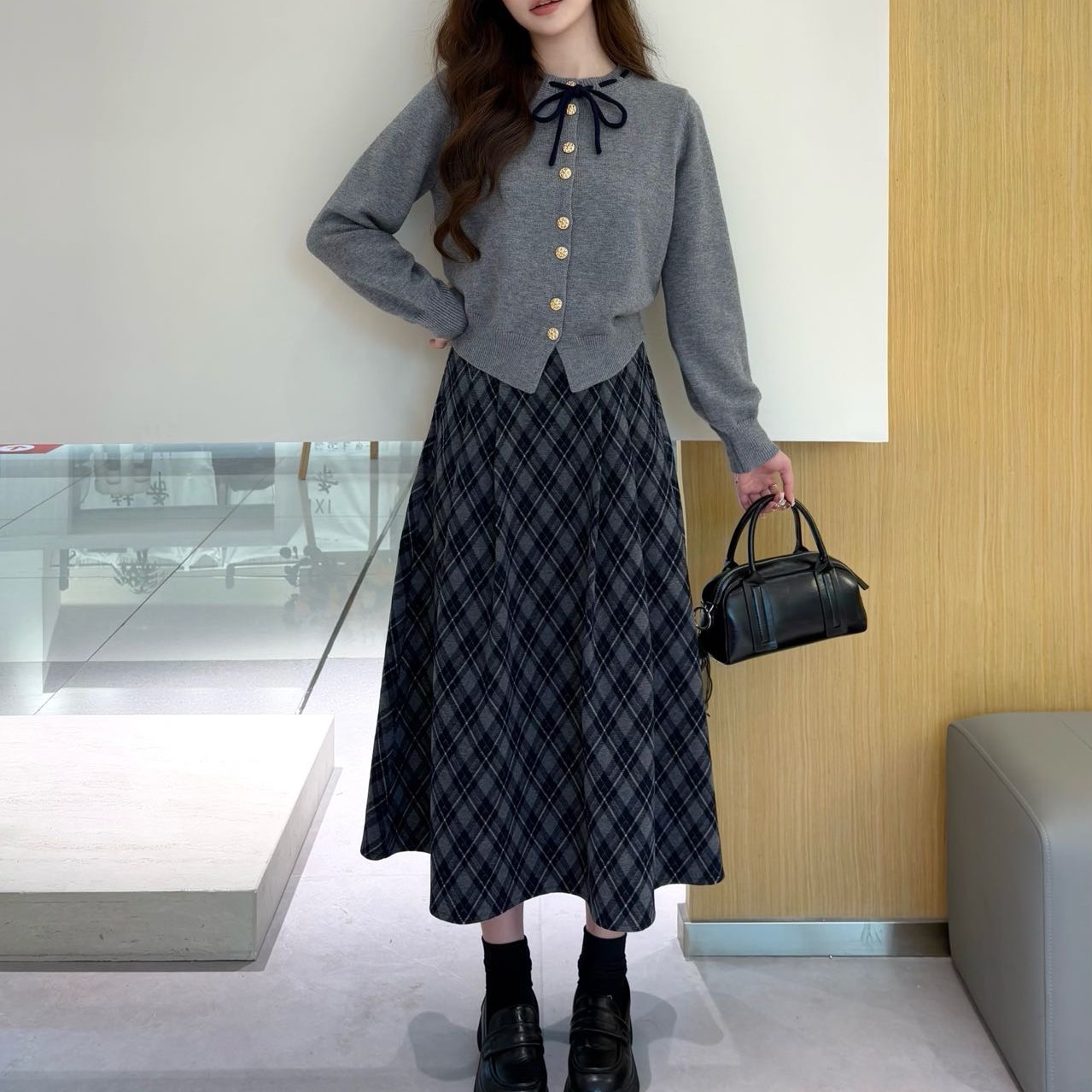 衣念染染❤️早秋韩版针织百搭格子上衣搭配格纹磨毛半身裙女套装