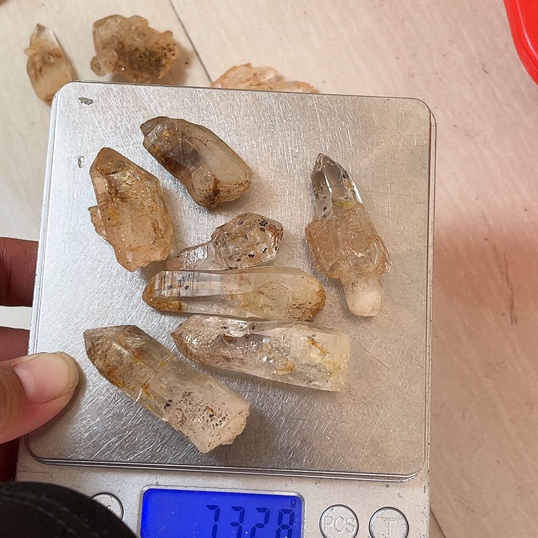 新***‍水晶未镶嵌珠宝半成品