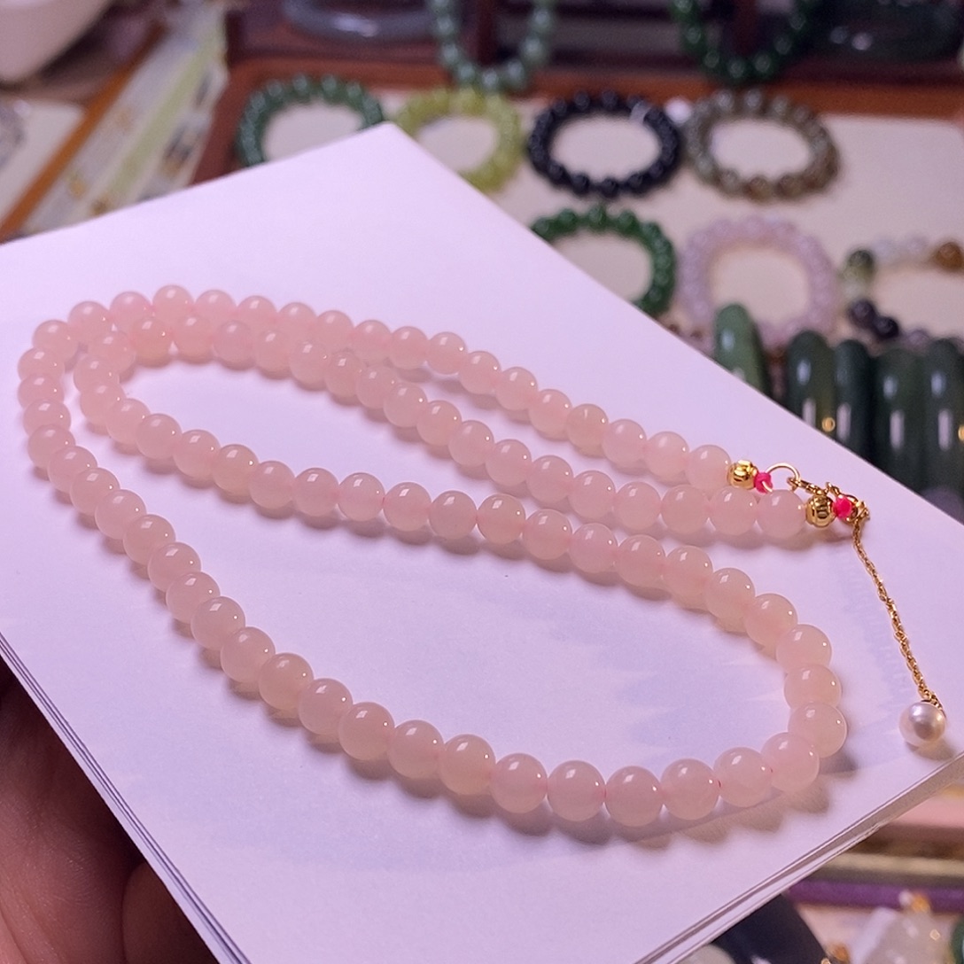 颈饰未镶嵌和田玉毕业级老坑料浓红粉锁骨链6m