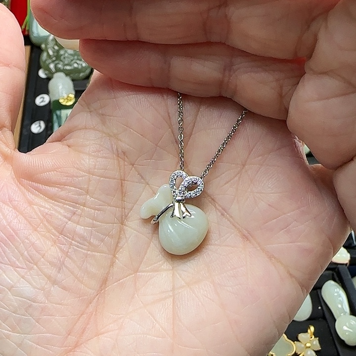 颈饰银S925镶嵌和田玉