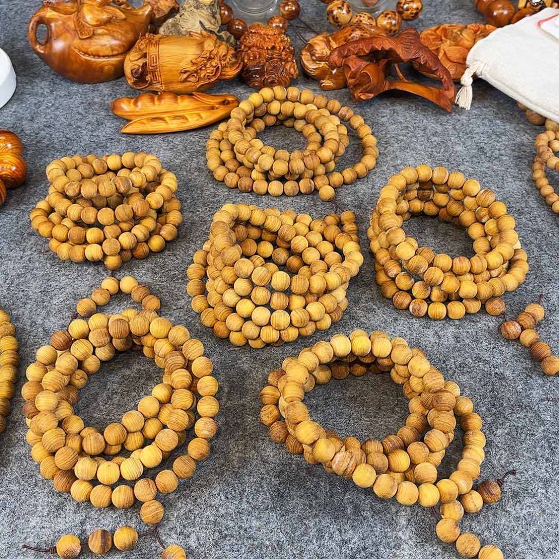 柏木（崖柏）阴沉落崖1.2粗磨闻香珠