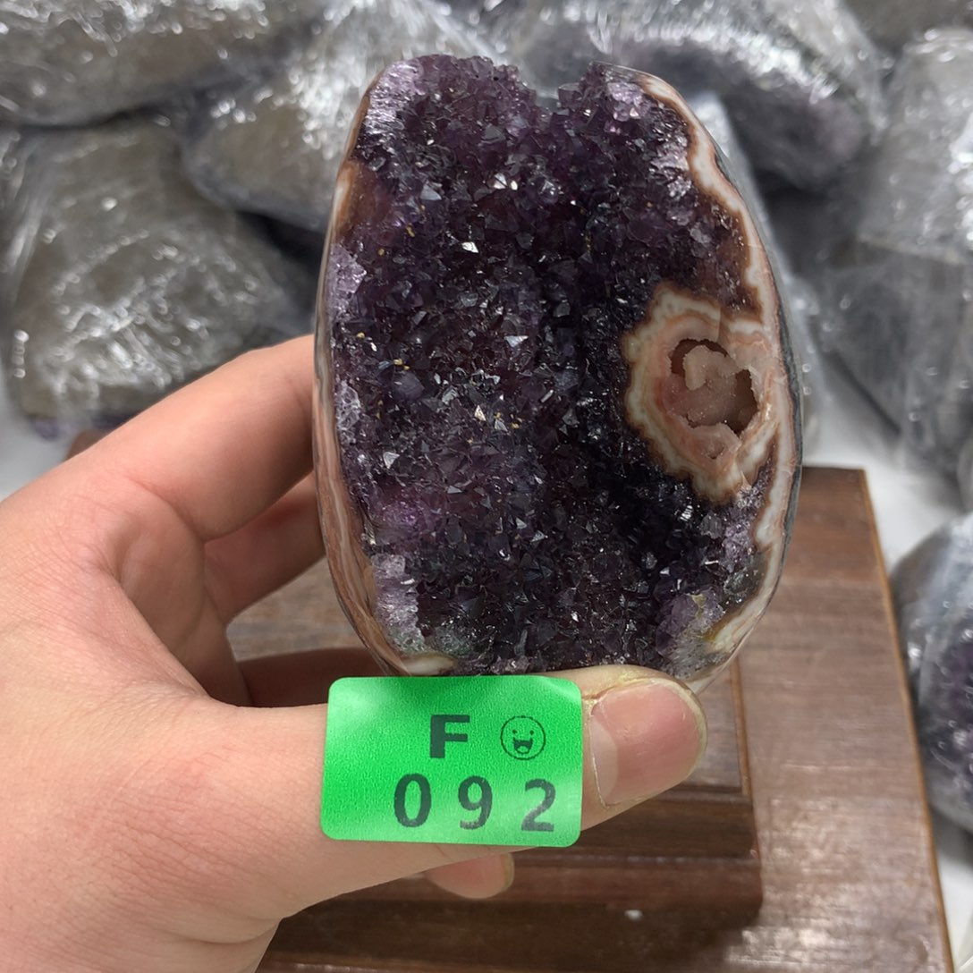 紫晶大型摆件（非配饰）未镶嵌