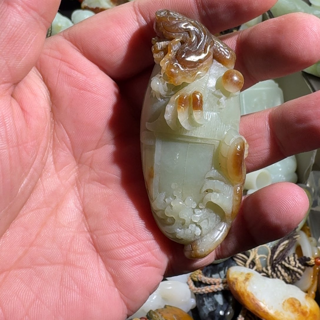 和田玉颈饰未镶嵌