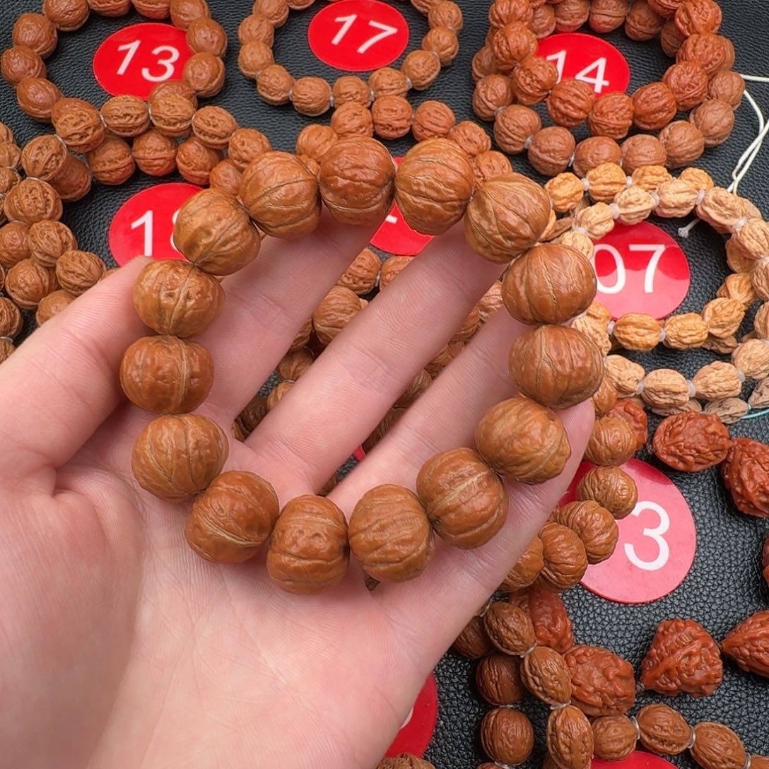 文玩核桃吊坠小核桃