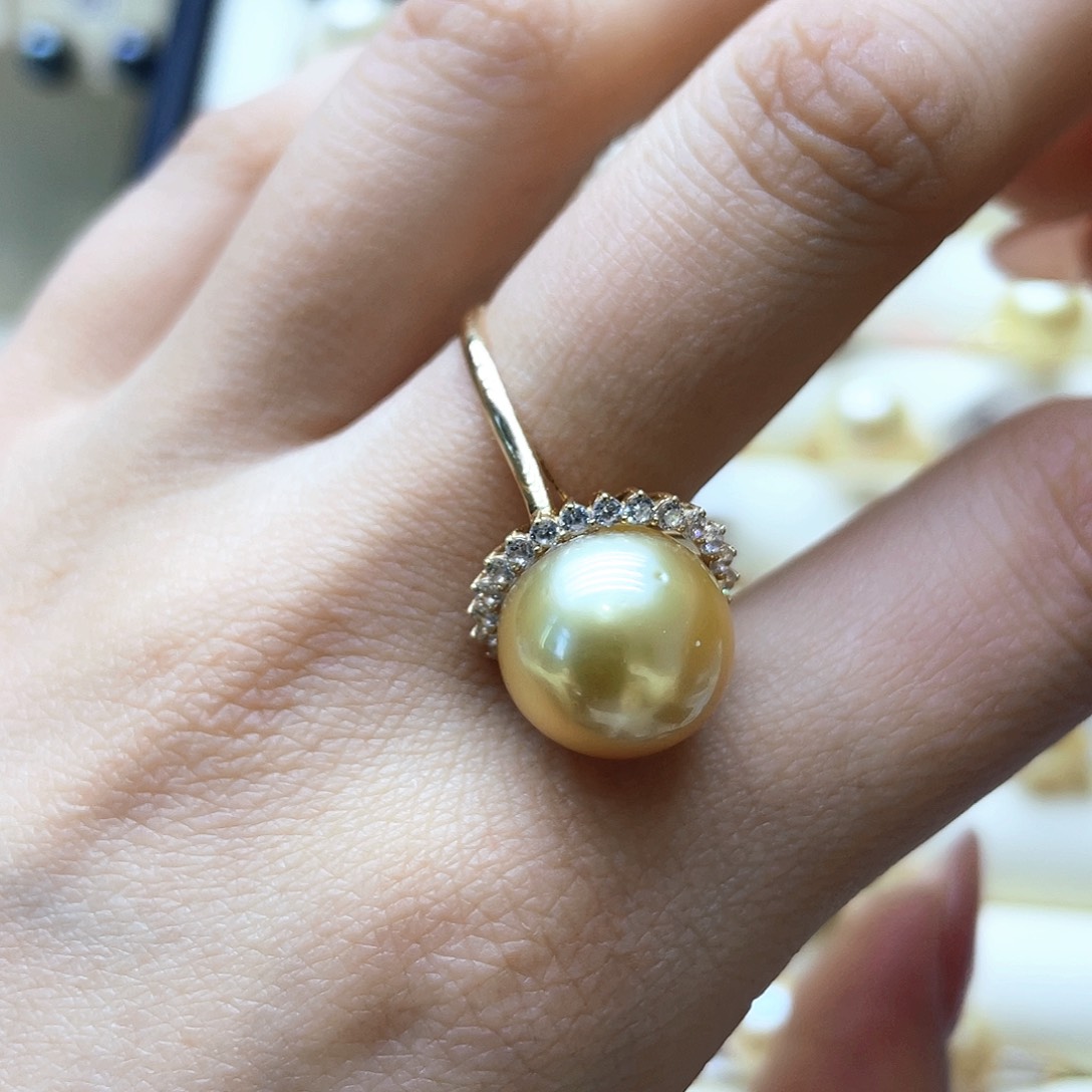 海水珍珠戒指18K金镶嵌