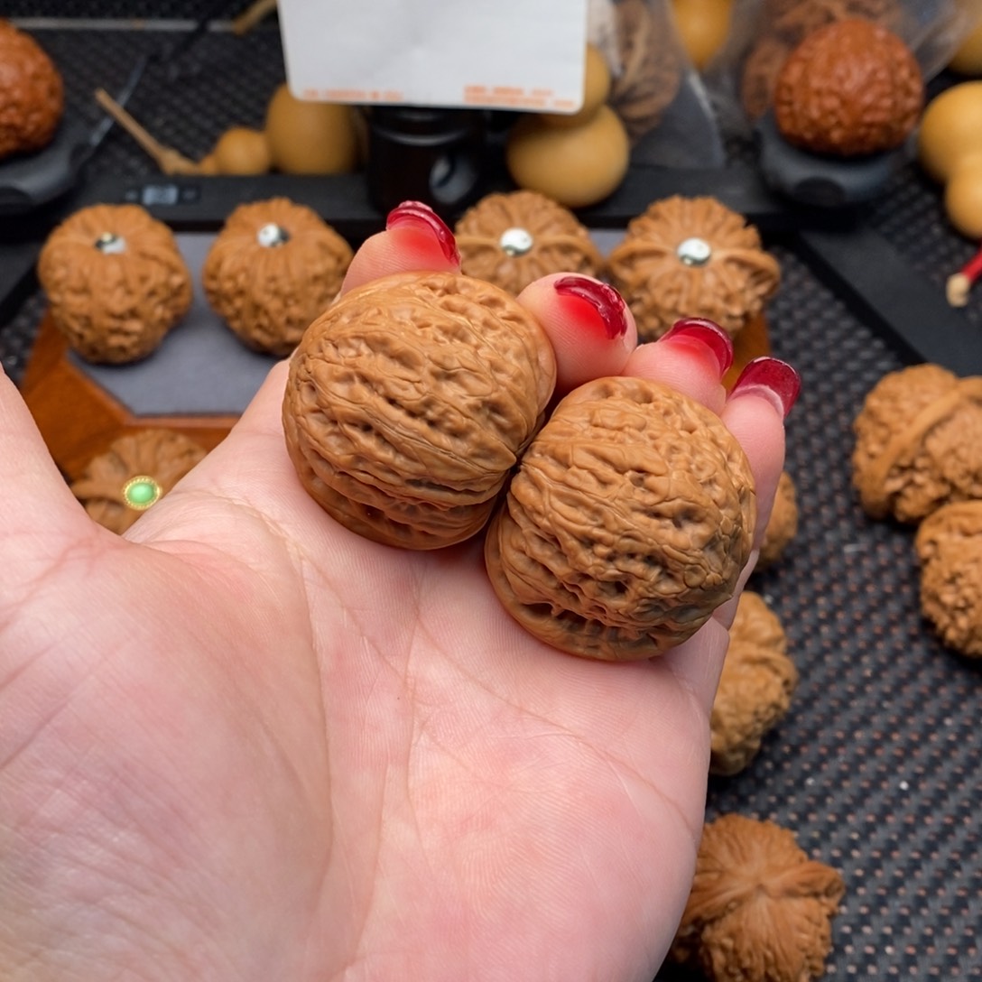 文玩核桃把件全品铁锤38.5边39肚