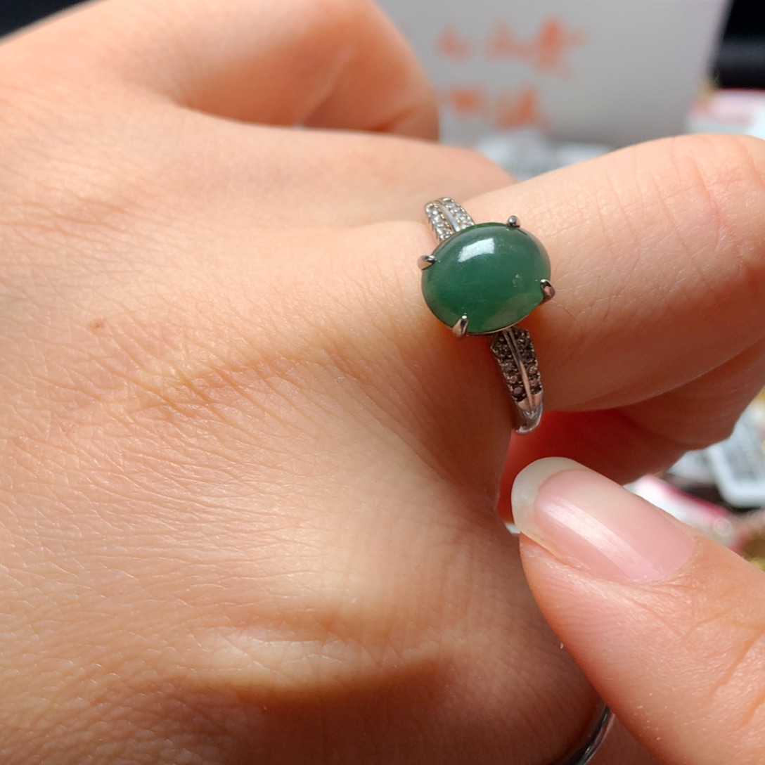 翡翠戒指银S925镶嵌天然翡翠戒指