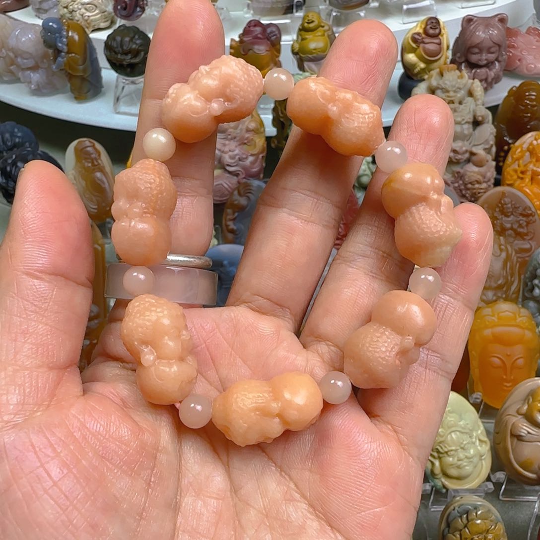 石英质玉雕刻手串未镶嵌?****亿阿拉善雕刻手串