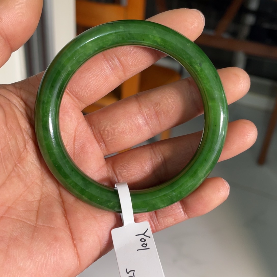 和田玉（碧玉）手镯未镶嵌无*三