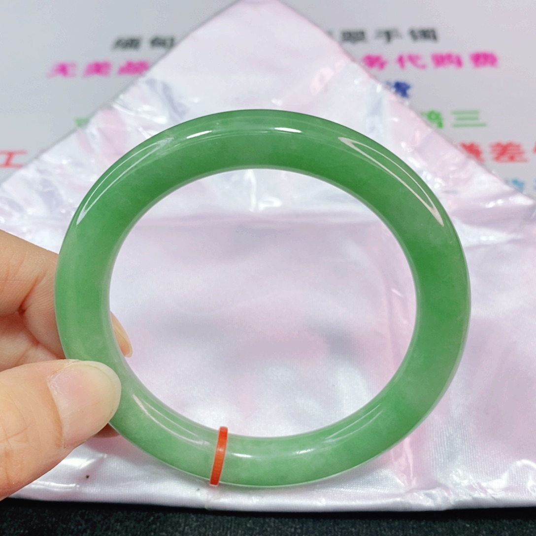 未镶嵌手镯翡翠57圈口圆条