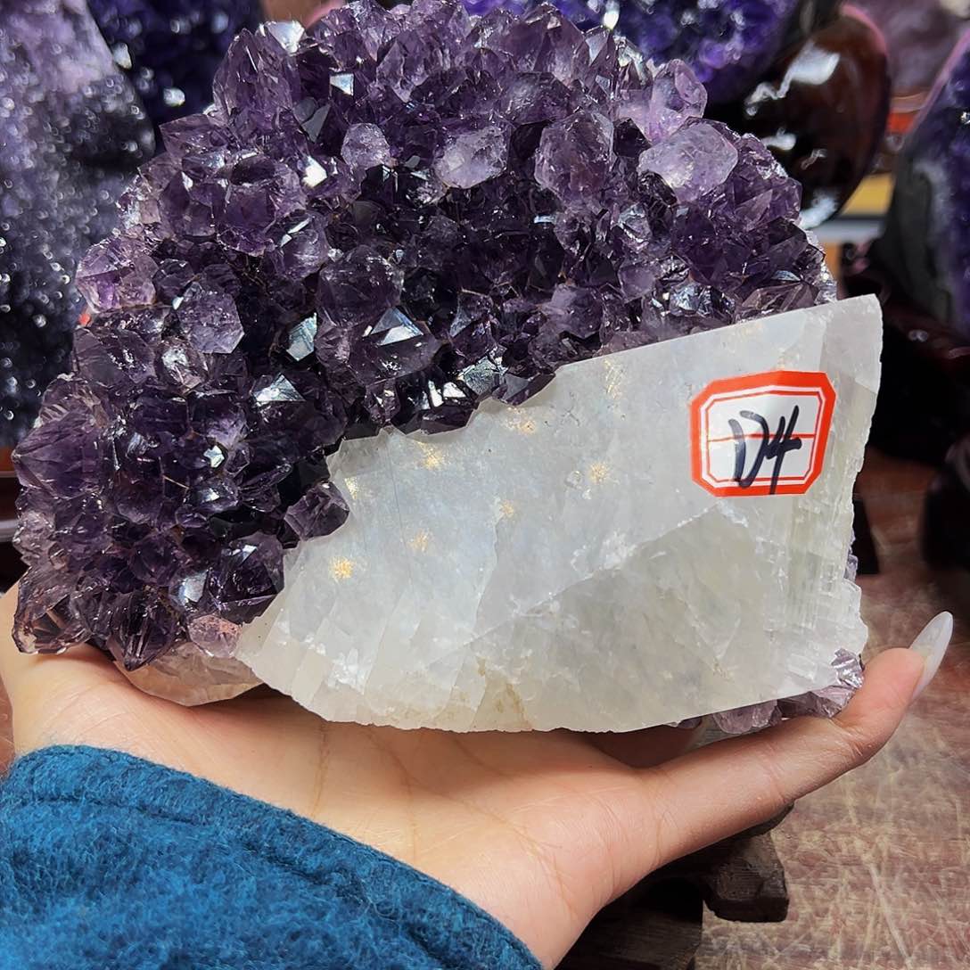 水晶大型摆件未镶嵌