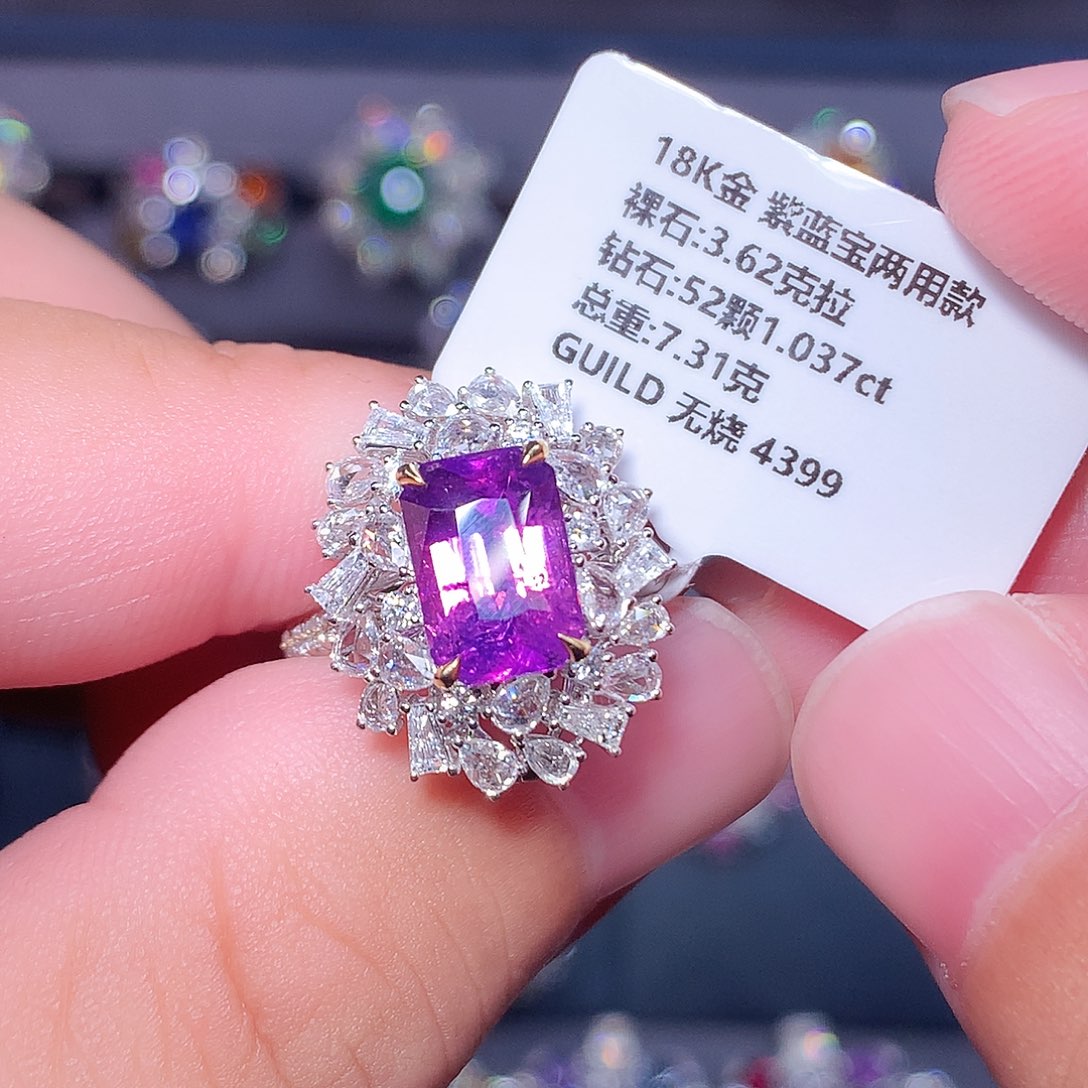 戒指18K金镶嵌彩色蓝宝石