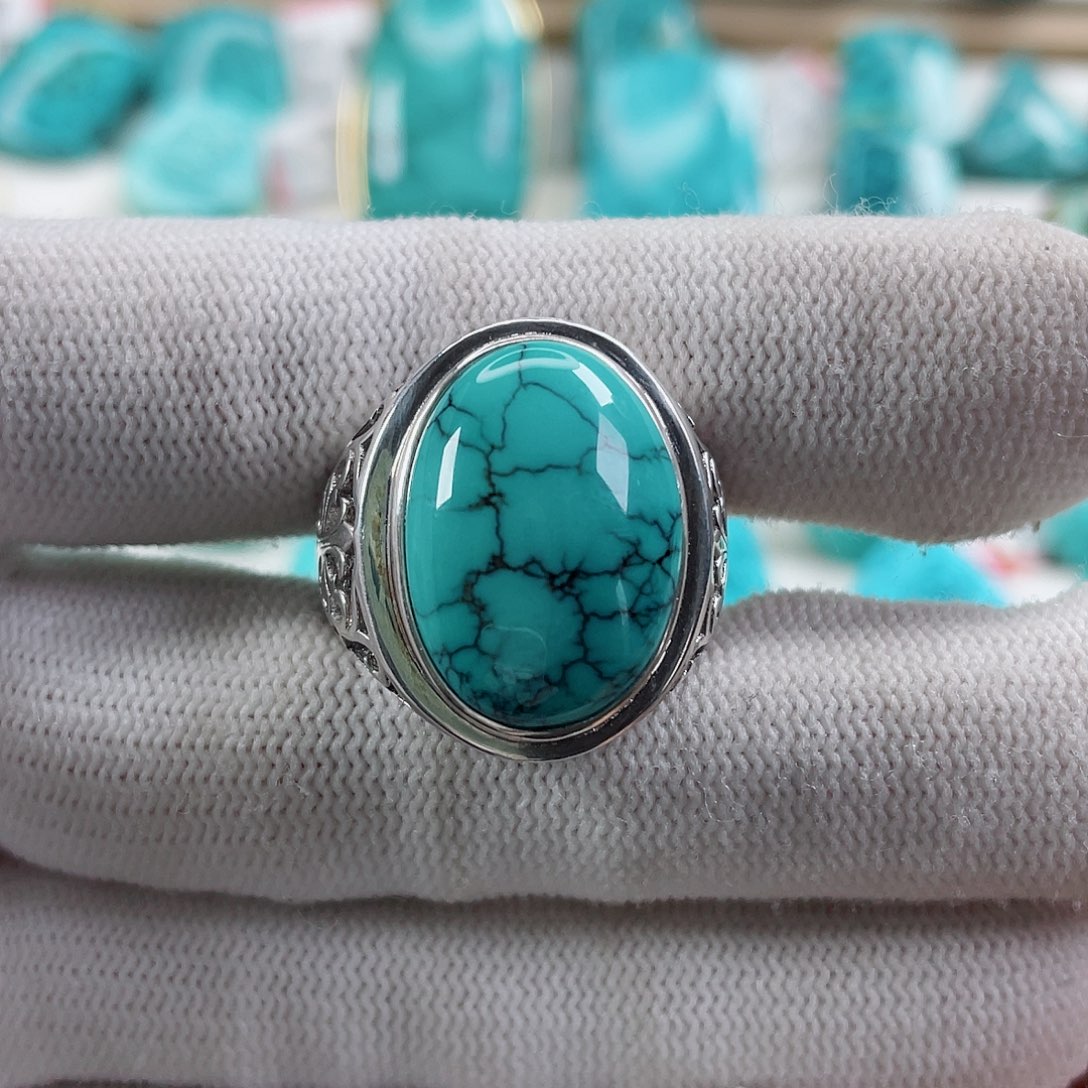 绿松石颈饰18K金镶嵌