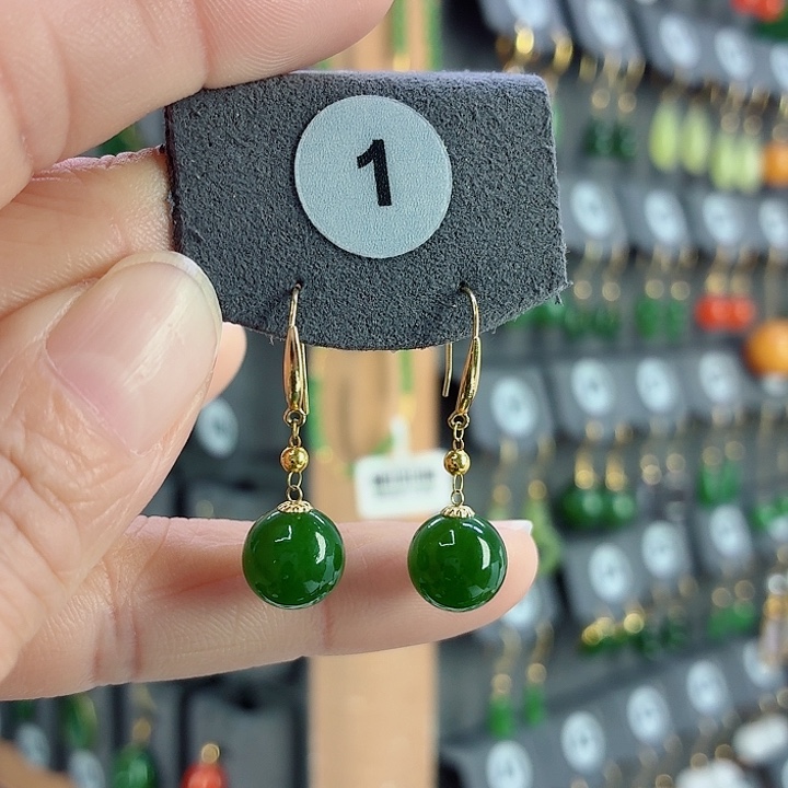 和田玉18K金镶嵌耳饰