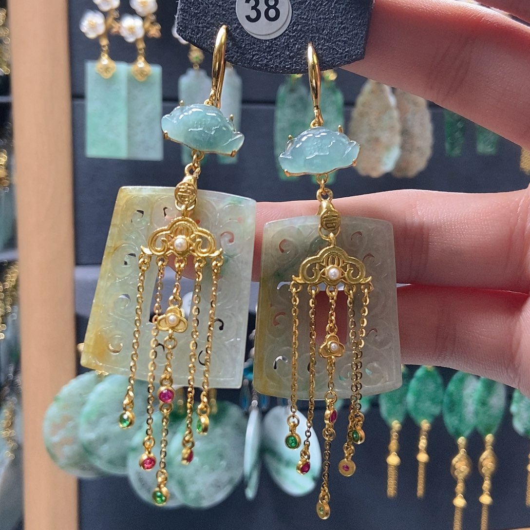 翡翠未镶嵌耳饰翡翠