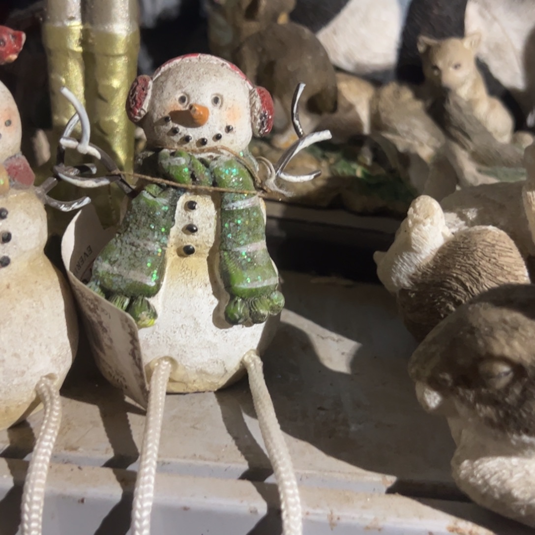 小***念陶瓷8813树脂工艺品摆件