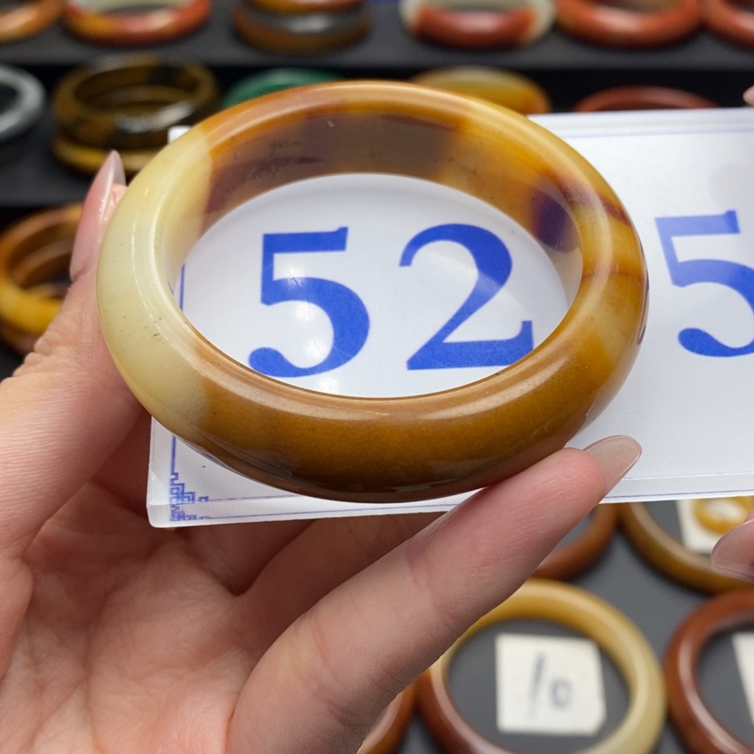 石英质玉（黄龙玉）手镯未镶嵌